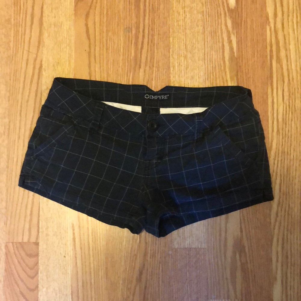 Little emo/goth booty shorts